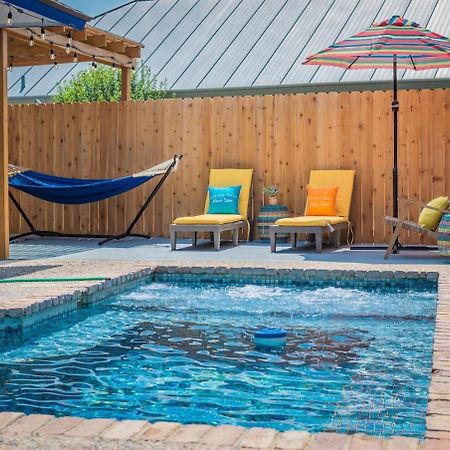 Fun 'N Sun Heated Pool & Gameroom By Fiesta Texas ซานอันโตนิโอ ภายนอก รูปภาพ