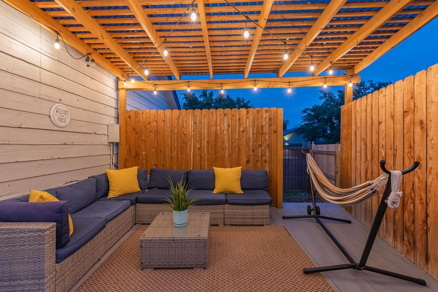 Fun 'N Sun Heated Pool & Gameroom By Fiesta Texas ซานอันโตนิโอ ภายนอก รูปภาพ