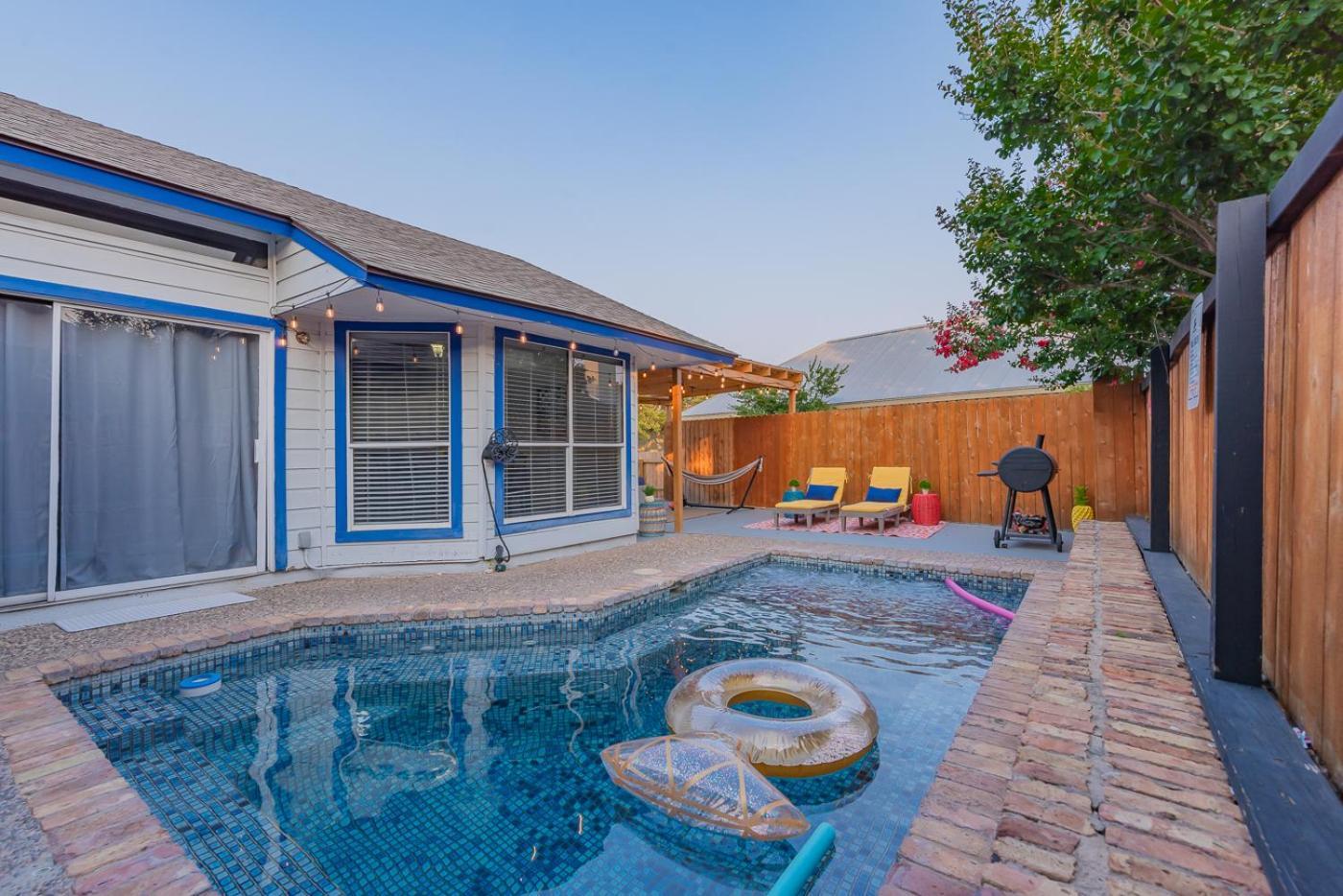 Fun 'N Sun Heated Pool & Gameroom By Fiesta Texas ซานอันโตนิโอ ภายนอก รูปภาพ
